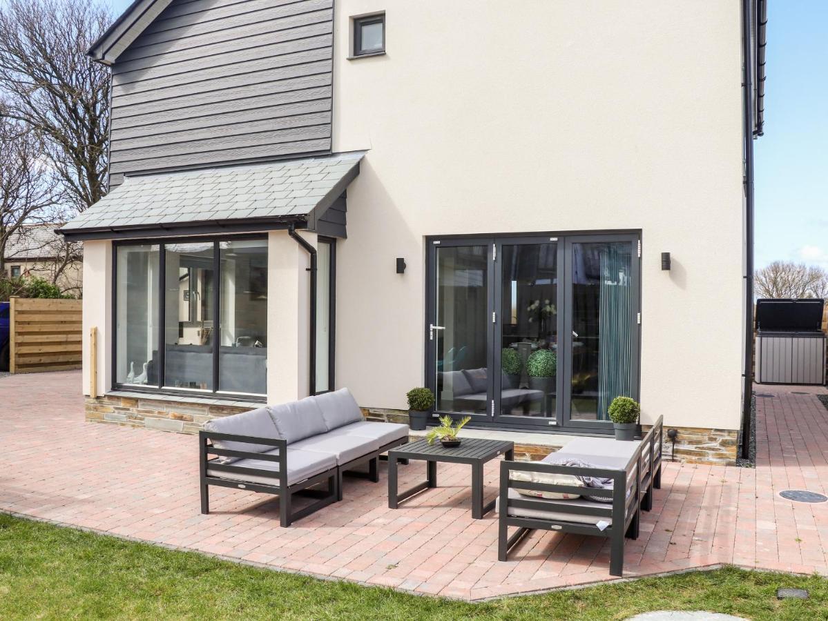 Villa Amal Anpras Tintagel Exterior foto